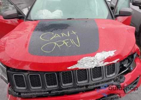 2020 Jeep Compass Trailhawk 4X4 from USA, damaged, VIN 3C4NJDDB8LT232665